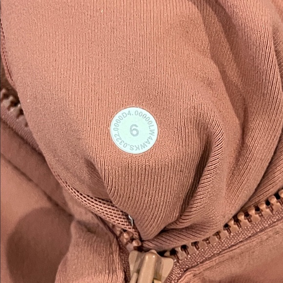 Lululemon Define Jacket in Spanish Rose - Picture 7 of 8
